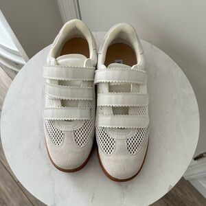 Steve Madden Velcro Sneaker